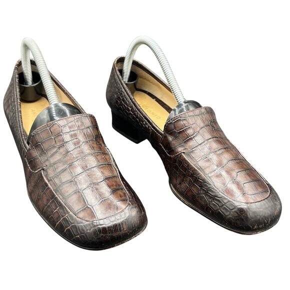 ANTONIO MELANI Shoes - ✨Antonio Melani 8.5M Brown Croc Embossed Loafers Retro Office Chic Uptown